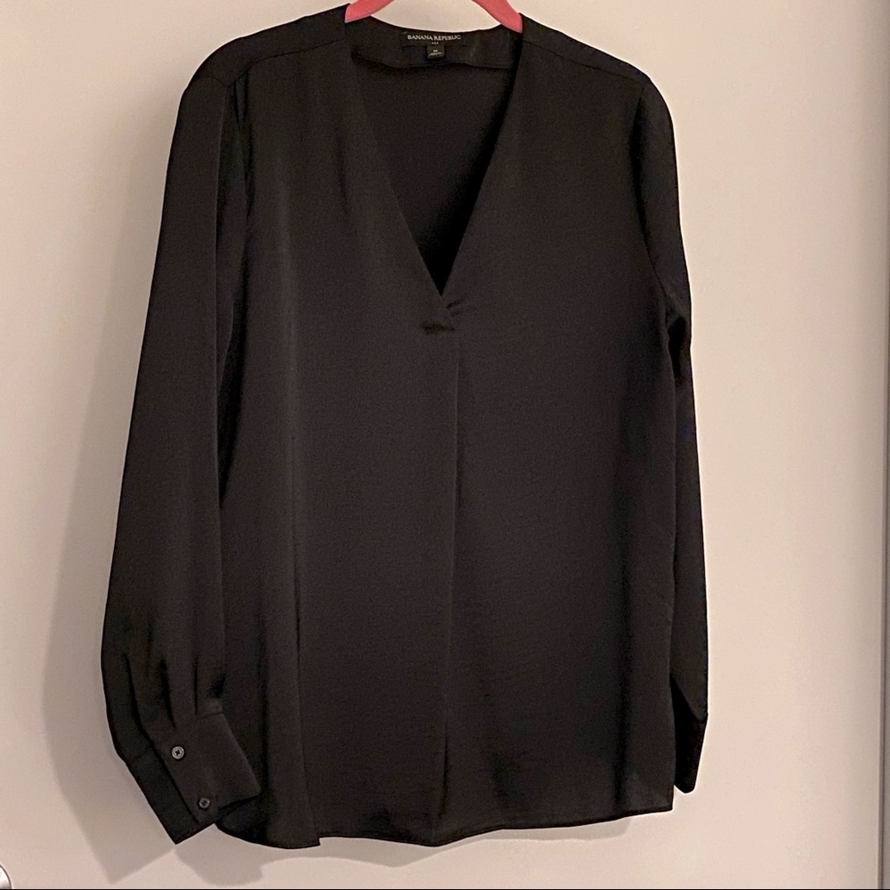 Long Sleeve V-Neck Top